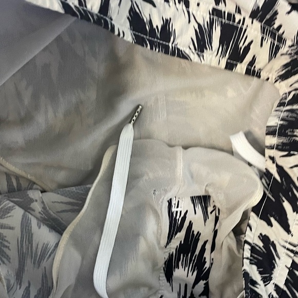 Onia black/white swimsuit. Size 30 - Picture 4 of 6